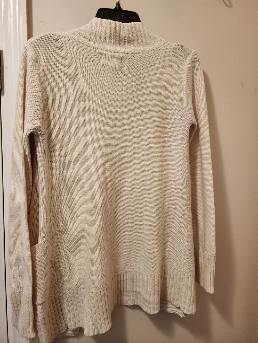 Urban Heritage Cream Ribbed Knit Sweater